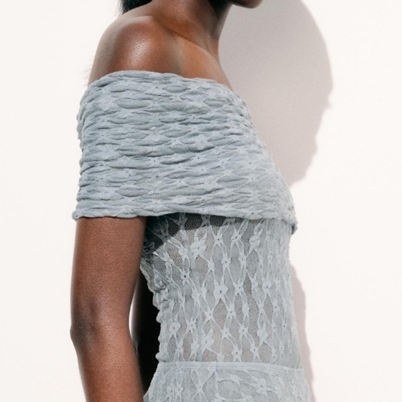 Zara Women's Off The Shoulder Lace Bodysuit | Bluish Gray | SMALL - Picture 4 of 12